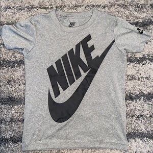 Nike tee
